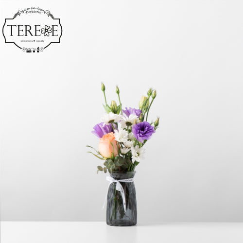 Florero Vidrio Ahumado Lisianthus Rosa, Maule y Lisianthus